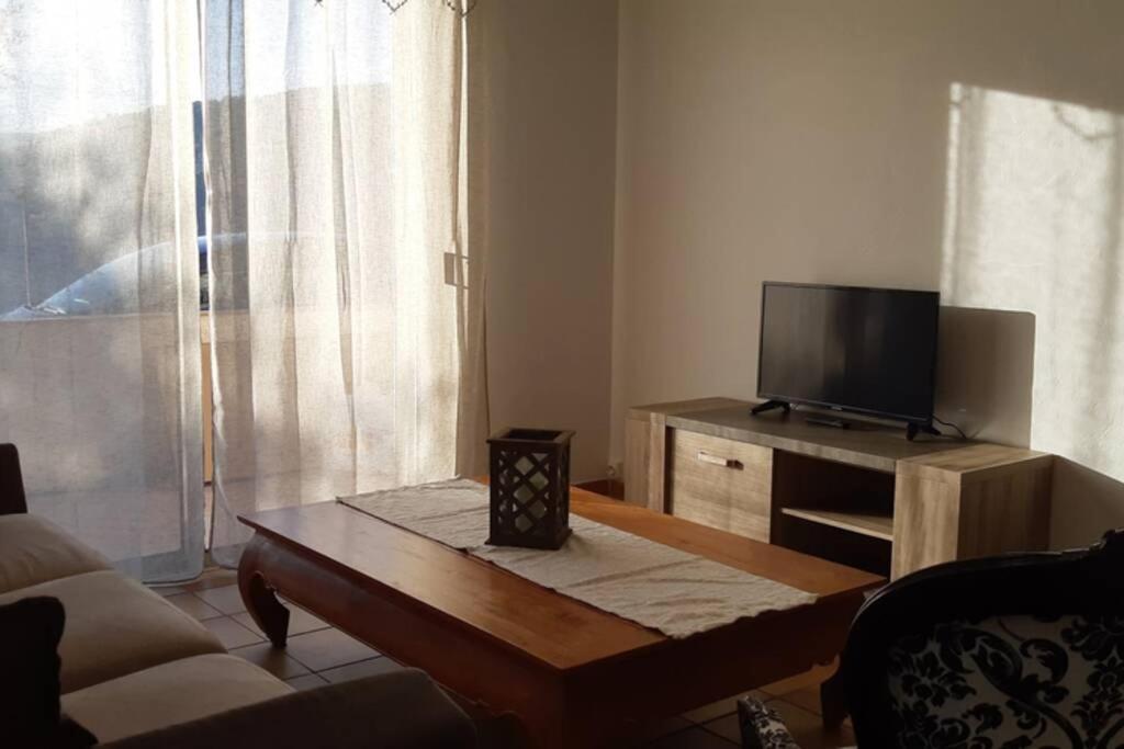Appartement Spacieux Et Chaleureux A Грасс Экстерьер фото